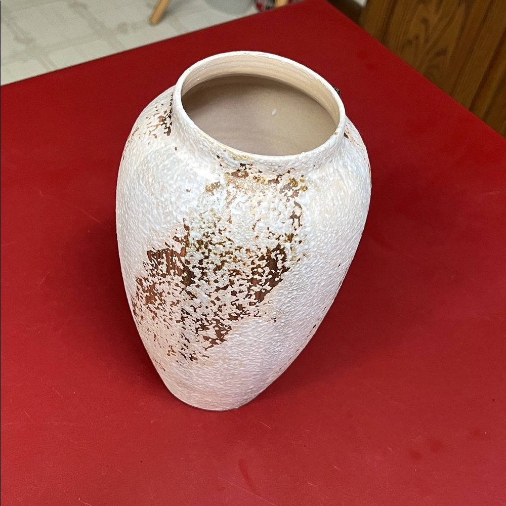 Mlaea Decorative Vase